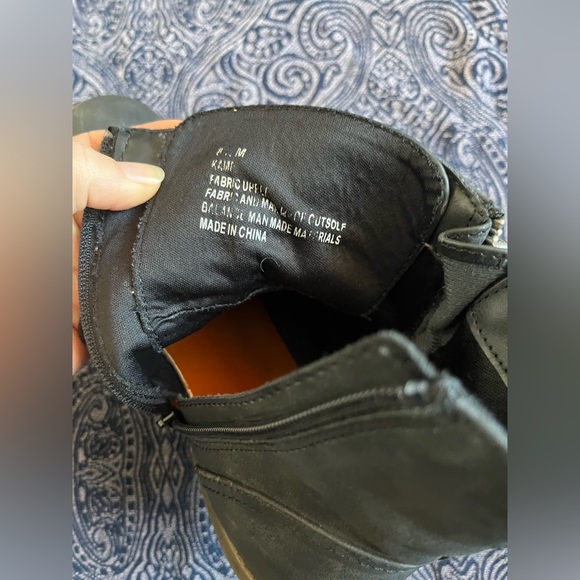 Vegan leather ankle boot - Picture 7 of 7